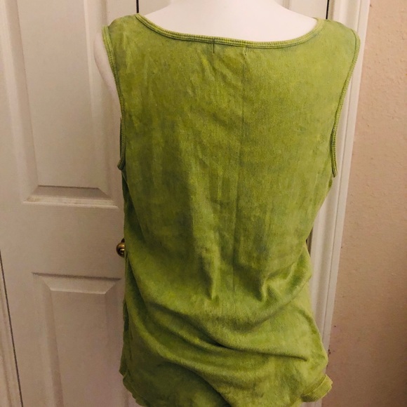 Green Embroidered Tank Top - Picture 3 of 3
